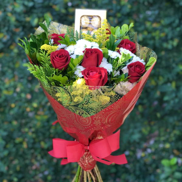 Buquê 6 Rosas com Ferrero Rocher